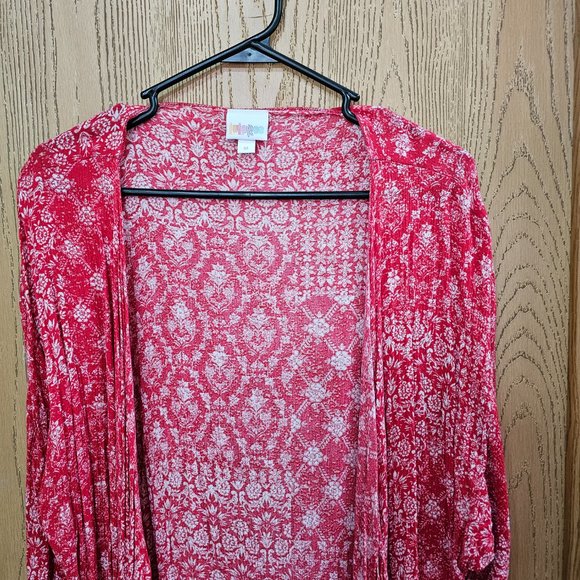 LuLaRoe Shirley~Red Floral - Picture 2 of 4